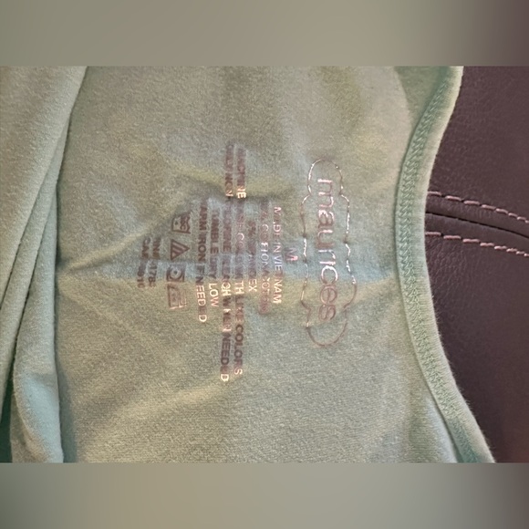 Layering tank top, like new - Picture 3 of 3